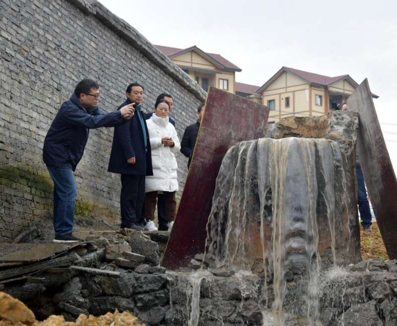 必威中央生态环保督察组批评多地定力不够：非法取用黄河水 侵占破坏黑土地(图2)