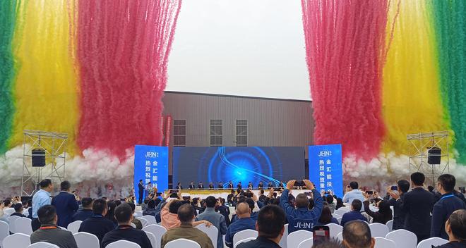 必威10万吨级生产基地投产 铜梁新型储能电池供应链圈上新(图2)